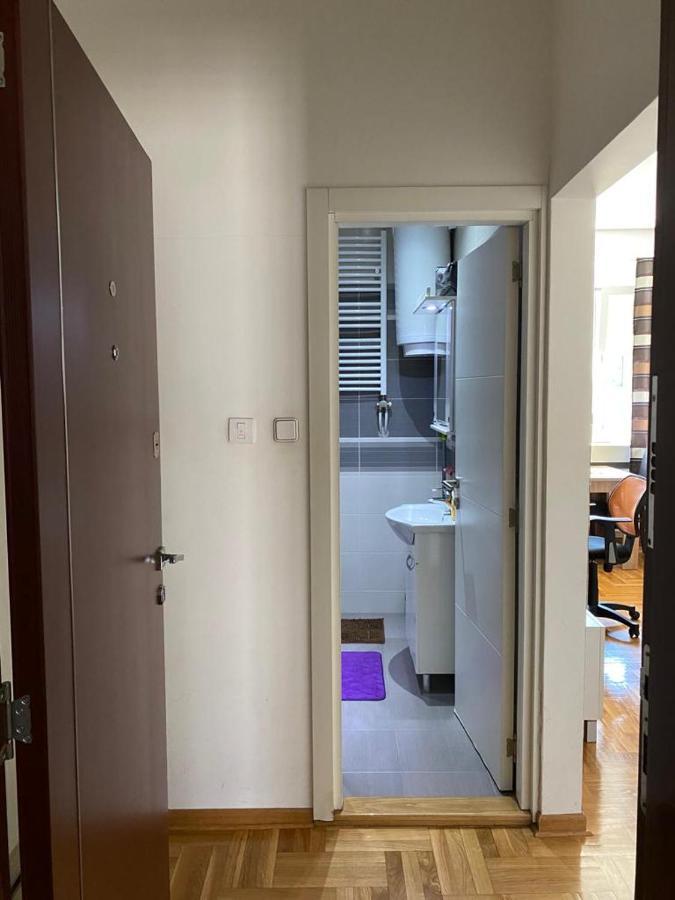 Politika Appartement Belgrado Buitenkant foto